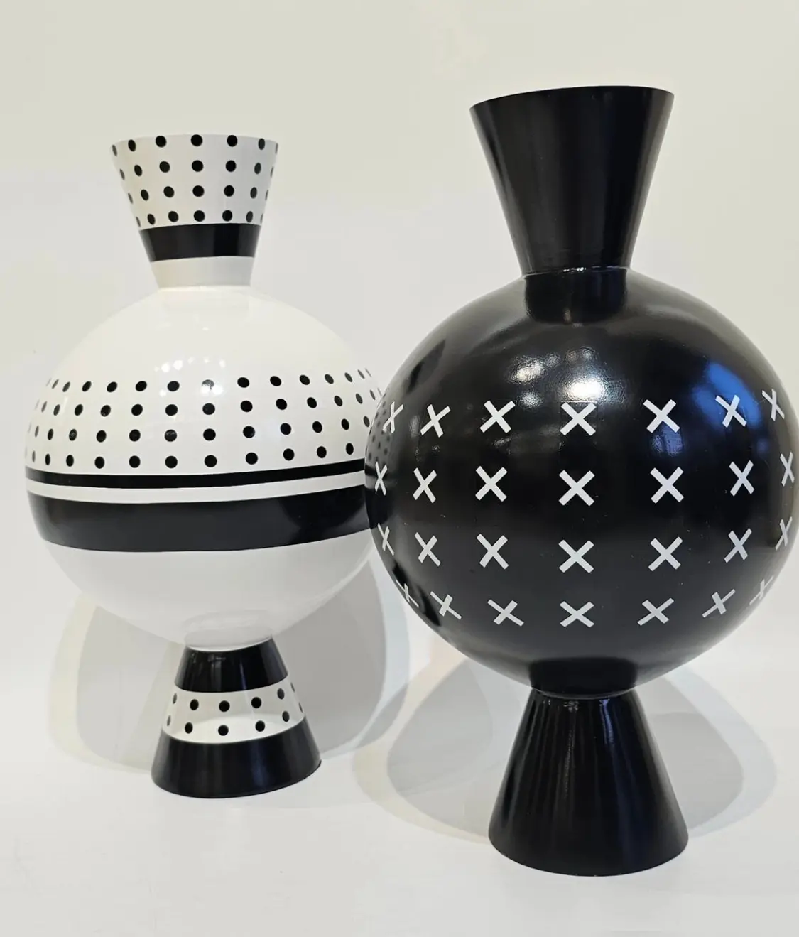 Black And White Vases
